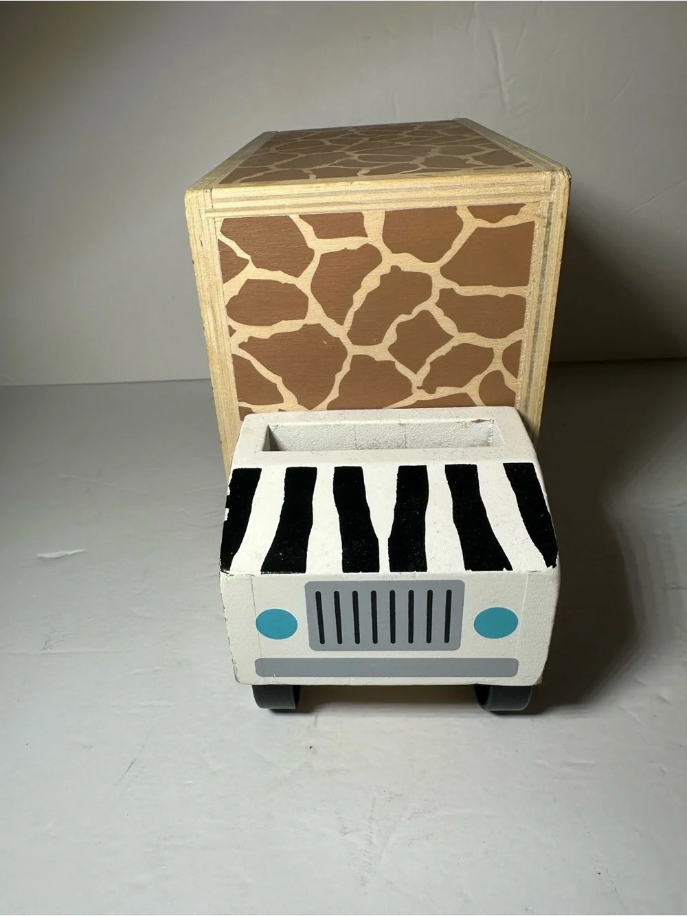 Melissa & Doug‎ Animal Rescue Shape Sorting Truck Wooden Toy 5180